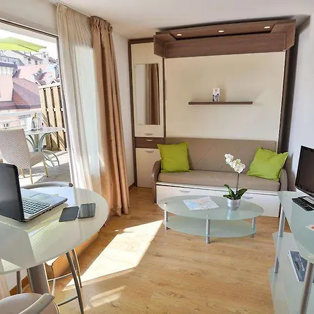 Privilodges Le Royal - Appart hôtel Annecy
