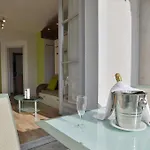 Apart-hotel Privilodges Le Royal Annecy