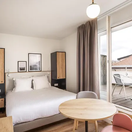 Privilodges Le Royal Aparthotel Annecy