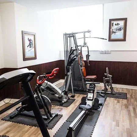 Royal Aparthotel 3*