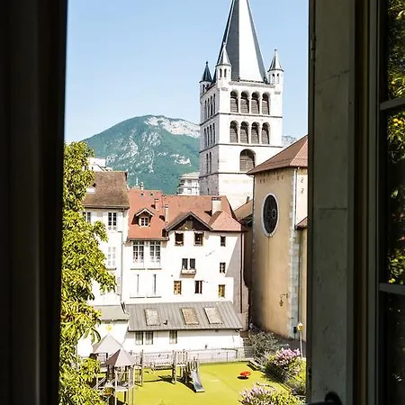 Privilodges Le Royal 3* Annecy