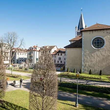 Privilodges Le Royal Aparthotel 3*